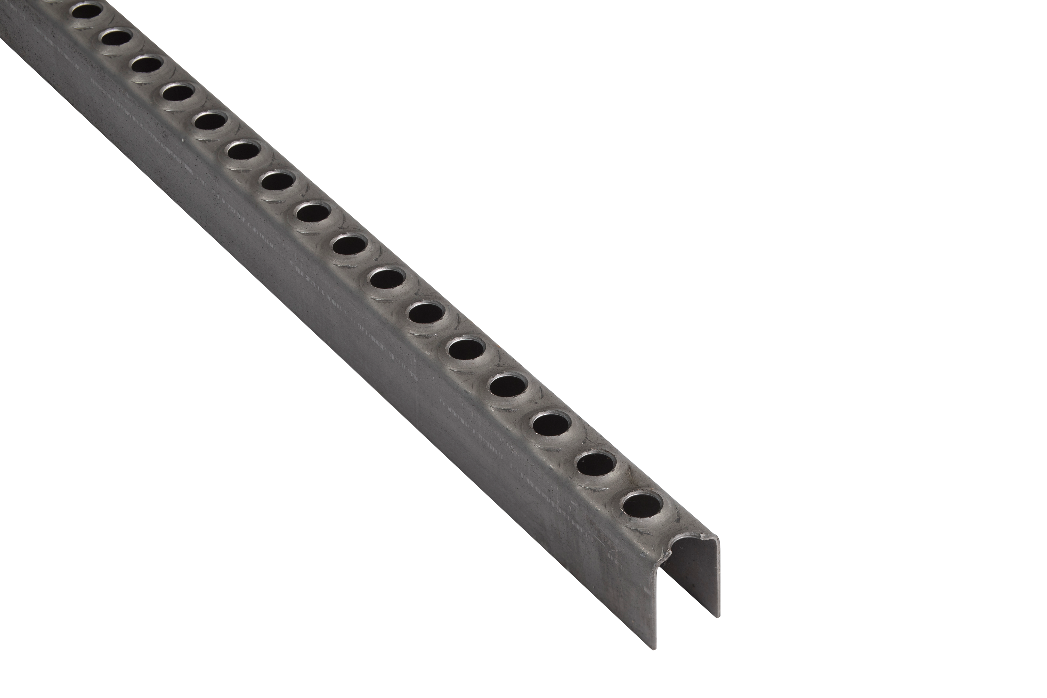 Échelon à une rangée de perforations