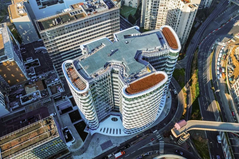 grating integrated into the architecture of a contemporary building