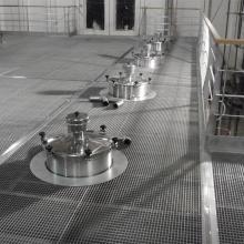 référence réalisation caillebotis inoxydable posé au sol dans le secteur vinicole