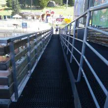 référence réalisation caillebotis caoutchouc antidérapant dans une station de ski