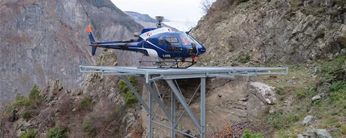 réalisation d une hélisurface en caillebotis lourd électroforgé