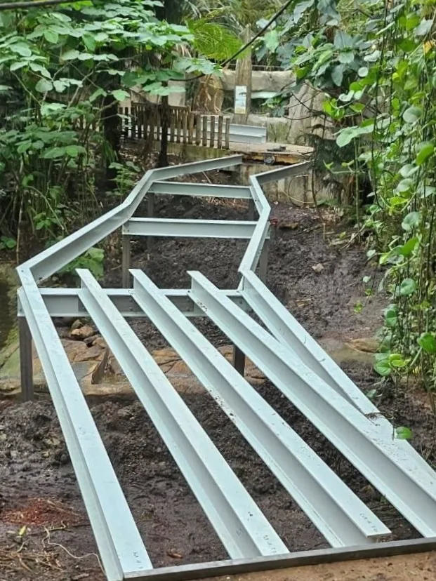 ossature de passerelle en profilés structurels polyester