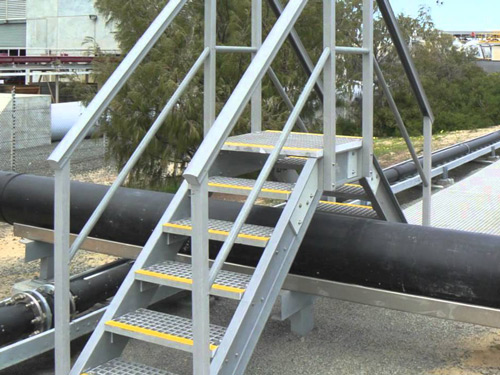 réalisation garde corps polyester pour saut de loup