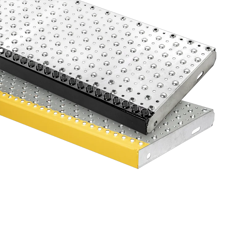 montage marches en grille de sécurité avec nez en noir et en jaune