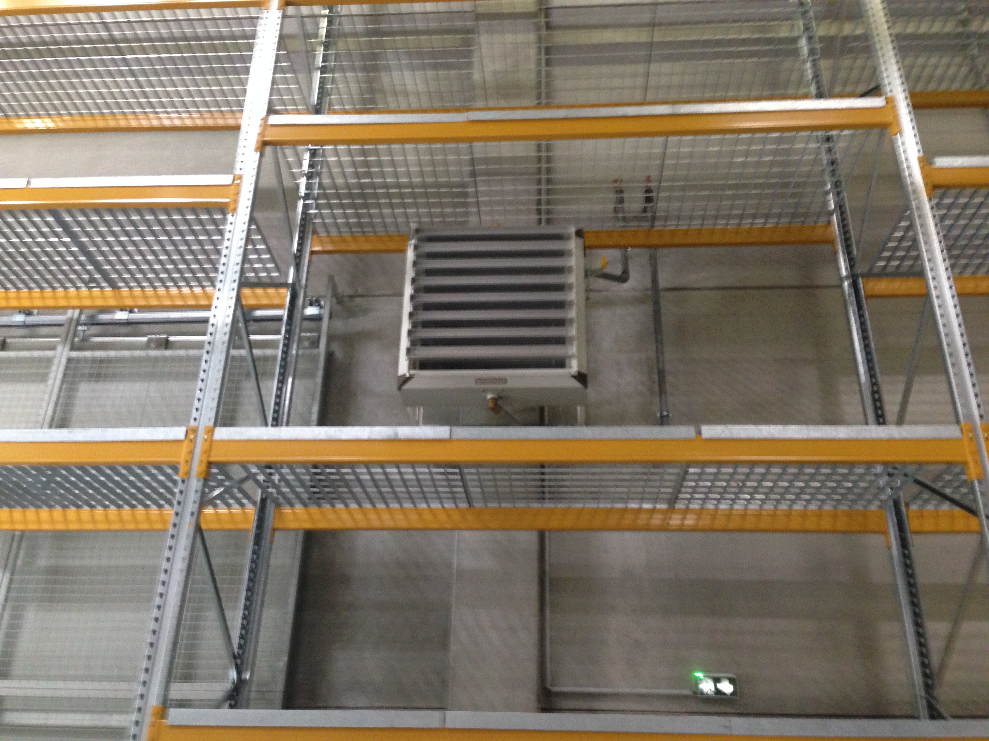 Caillebotis pour rack - idéal passage de chauffage et passage d’eau