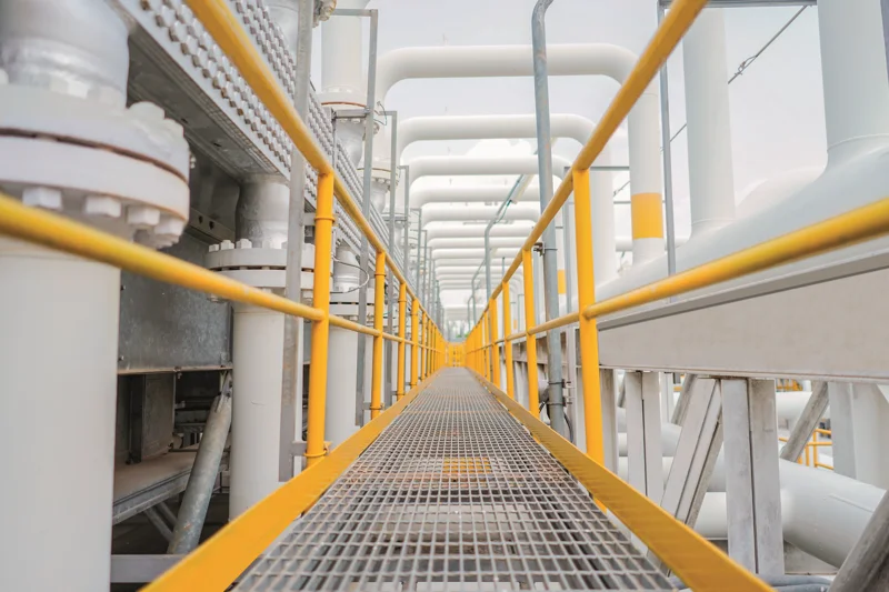 Passerelle en caillebotis métalliques